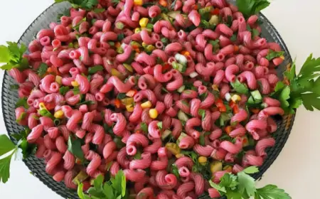 Yaz Aylarının Serinletici Lezzeti: Şalgamlı Makarna Salatası