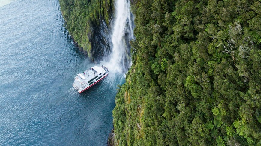 Yeni Zelanda'nın Egzotik Cenneti: Milford Sound
