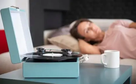 Müzik Dinleyerek Uyumanın Psikolojik Faydaları ve İpuçları