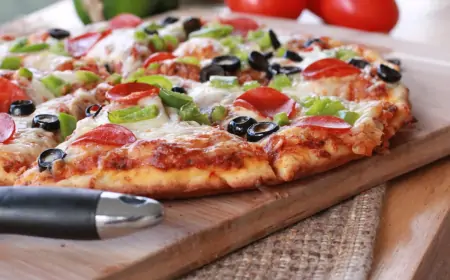 Ev Yapımı Nefis Pizza Tarifi: Lezzetin Sırları