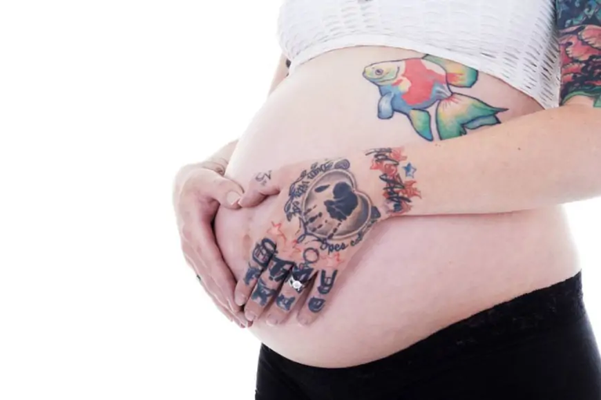 Hamilelikte Dövme Yaptırmak: Riskler ve Öneriler