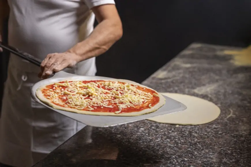 Ev Yapımı Pizza Hamuru: Lezzetli ve Pratik Tarif