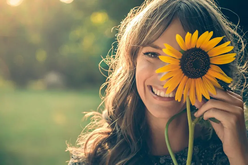 Mutluluğun Anahtarı: Gülümsemenin Beden ve Ruh Sağlığımıza Katkıları
