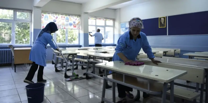 Okul Temizliği Provokasyonu Yapan CHP’li Belediyelerin Maskesi Düştü: Okulların Taleplerine “Tasarruf Var, Yapamayız” demişler!