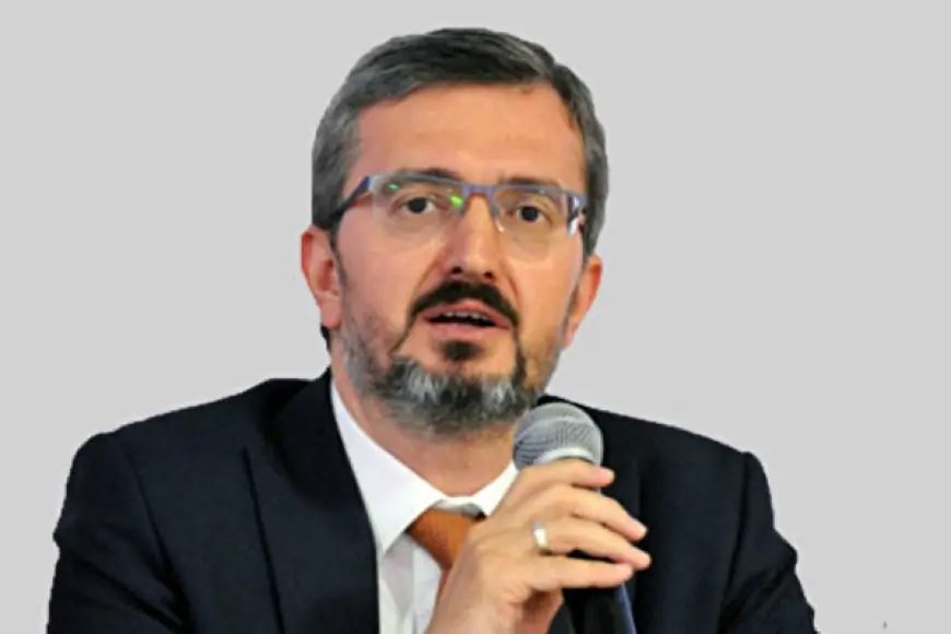 Burhanettin Duran Kimdir?