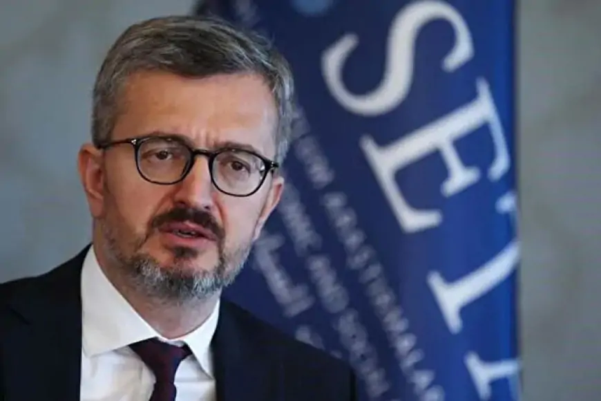 Burhanettin Duran'ın Akademik Kariyeri